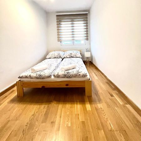 Spacious Apartment With Terrace Відень Екстер'єр фото